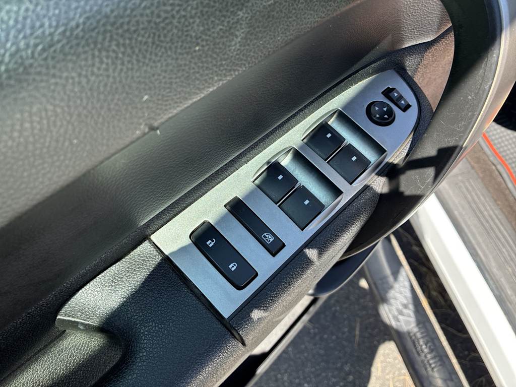 Thumbnail: 2014 Chevrolet Silverado 2500 - 16