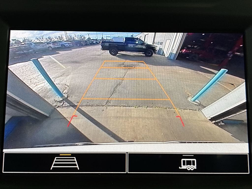 Thumbnail: 2022 Chevrolet Silverado 1500 - 24