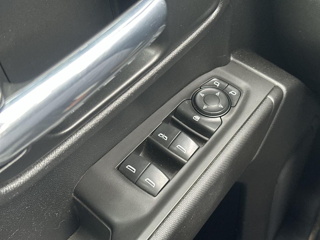 Thumbnail: 2021 Chevrolet Silverado 1500 - 19