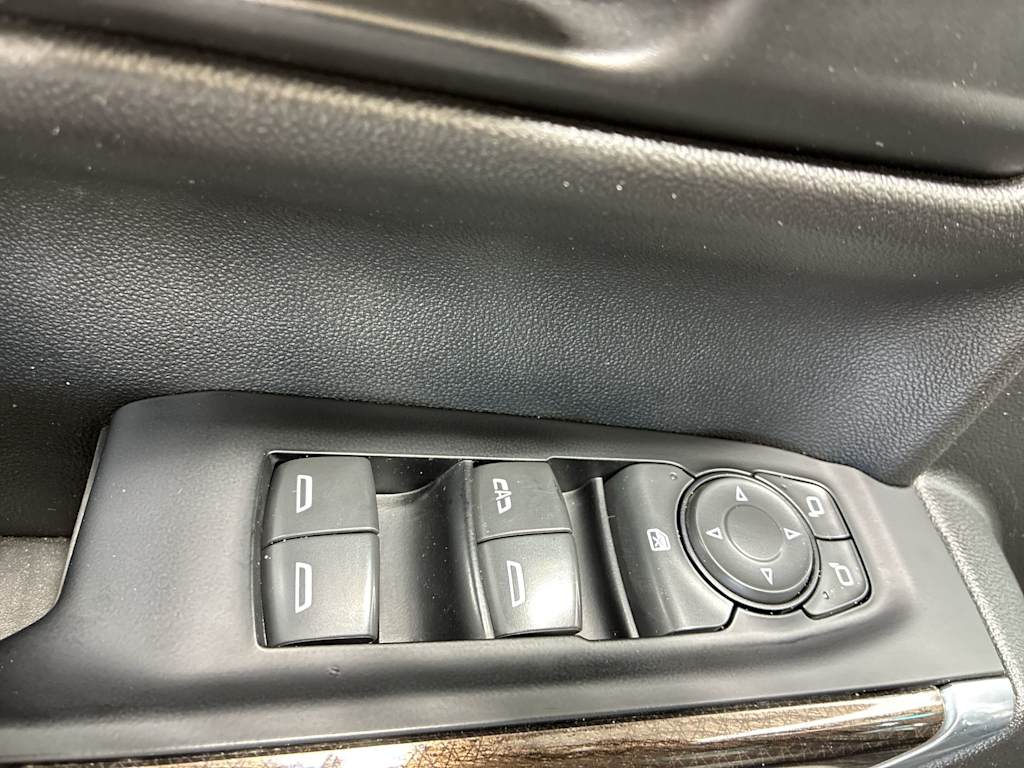 Thumbnail: 2019 Chevrolet Silverado 1500 - 20