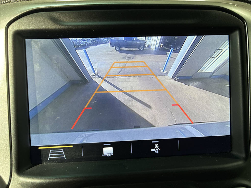 Thumbnail: 2019 Chevrolet Silverado 1500 - 26