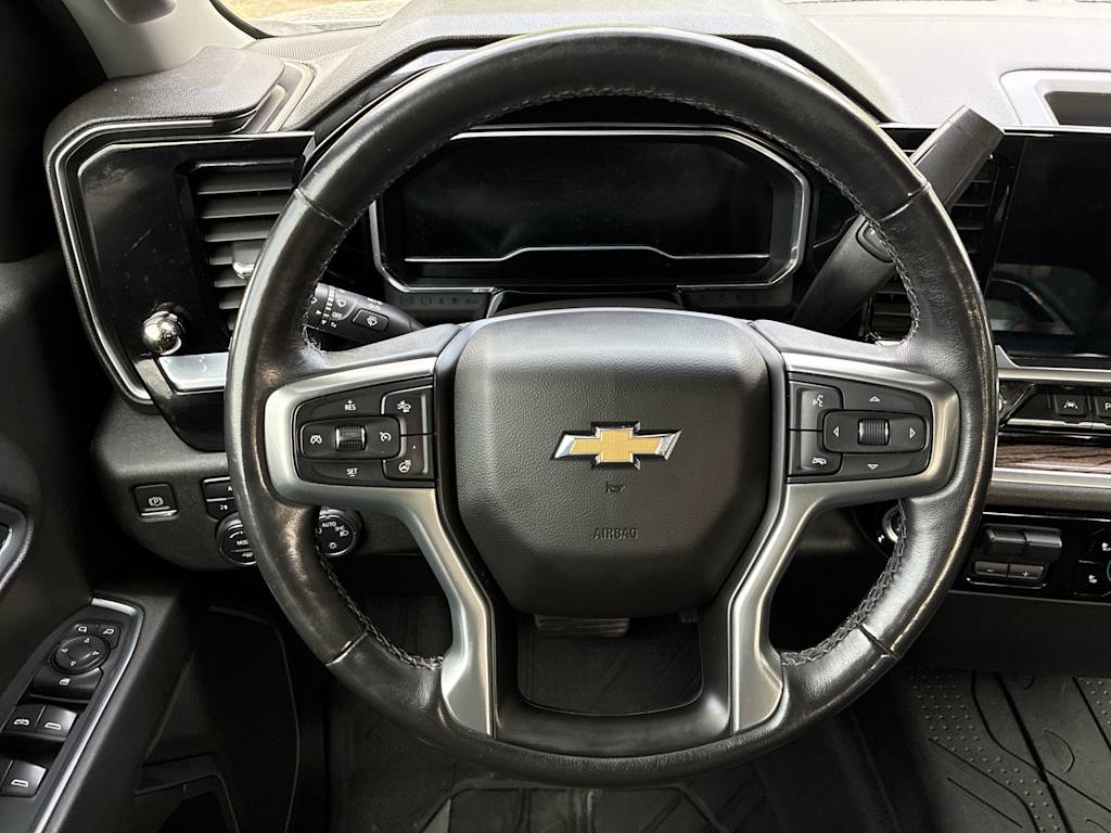 Thumbnail: 2022 Chevrolet Silverado 1500 - 2