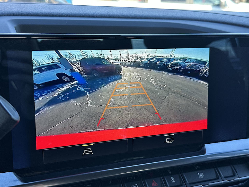 Thumbnail: 2023 Chevrolet Silverado 1500 - 23