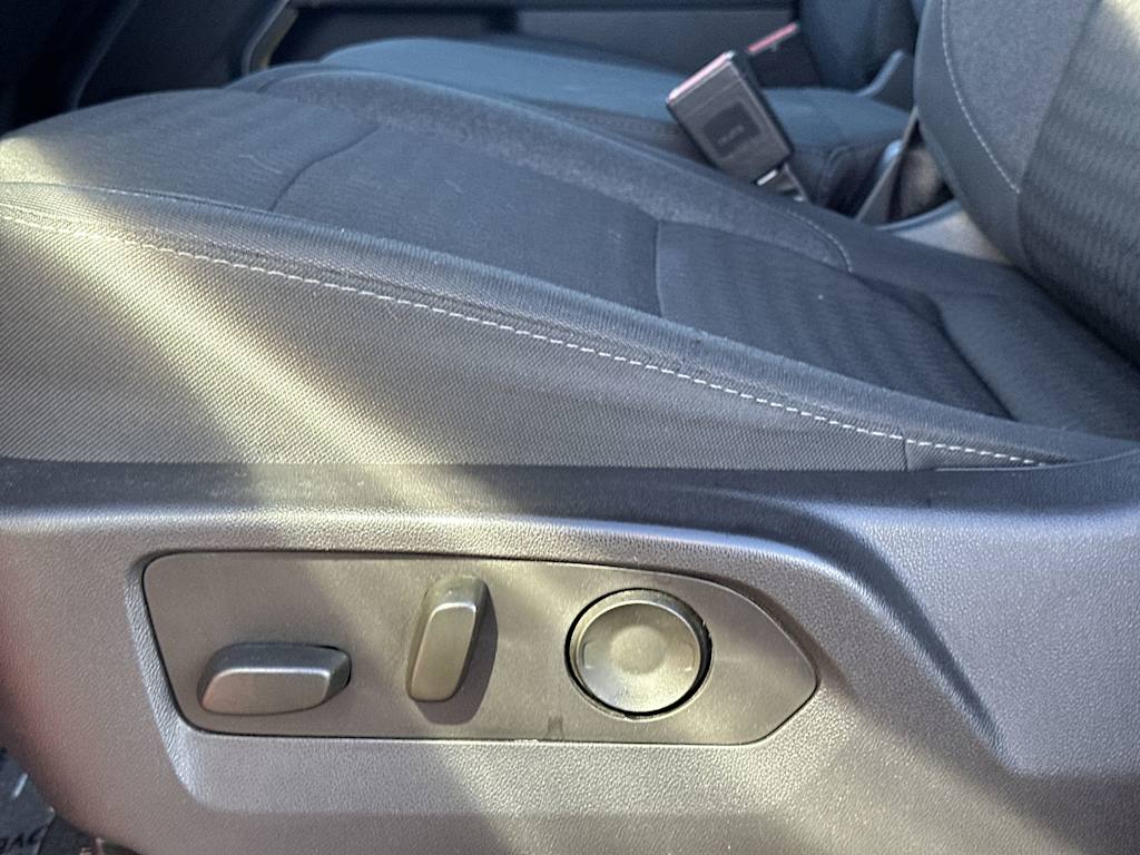 Thumbnail: 2023 Chevrolet Silverado 1500 - 18