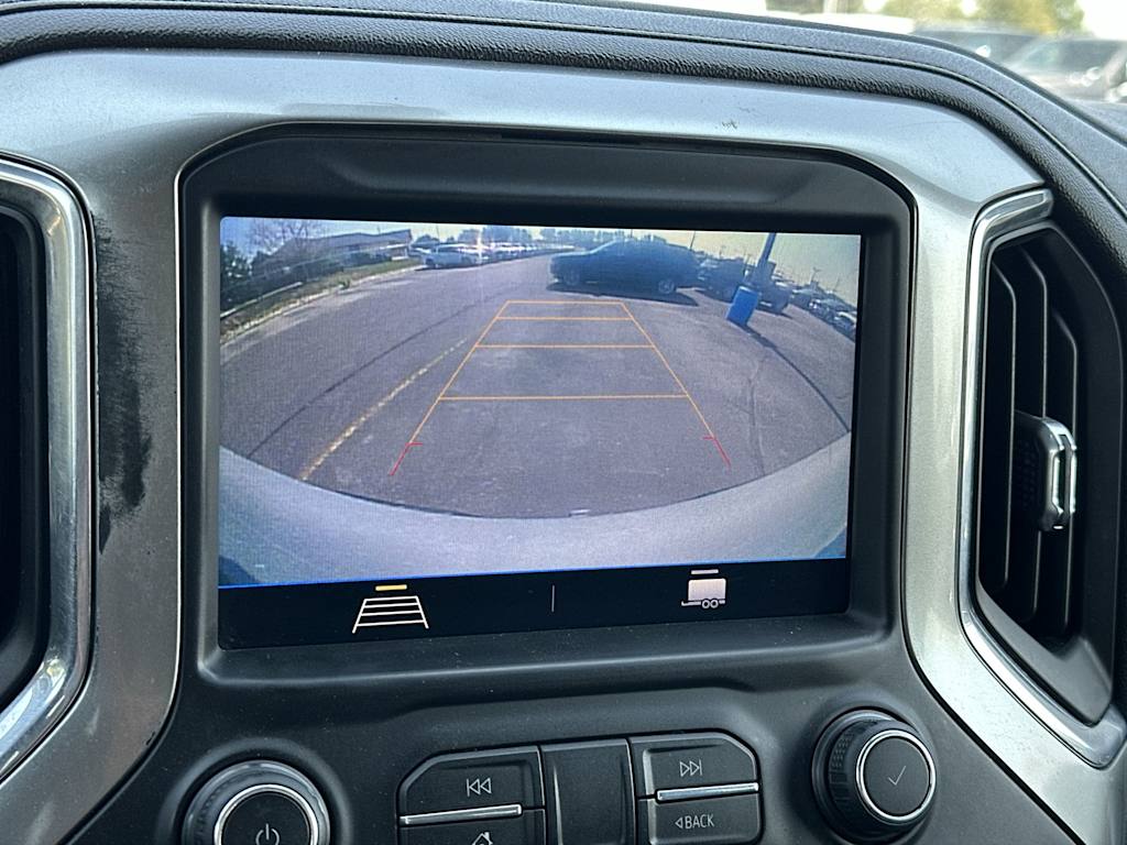 Thumbnail: 2019 Chevrolet Silverado 1500 - 24