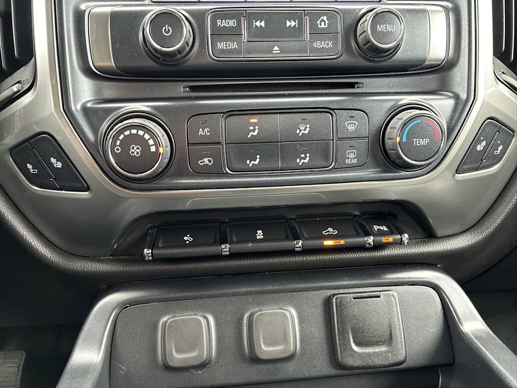 Thumbnail: 2018 Chevrolet Silverado 1500 - 19