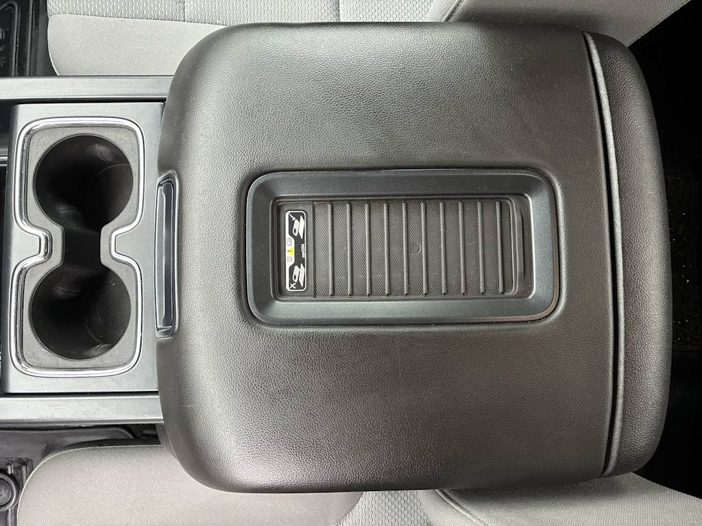 Thumbnail: 2018 Chevrolet Silverado 1500 - 22