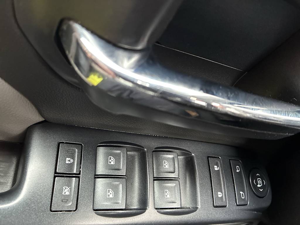 Thumbnail: 2018 Chevrolet Silverado 1500 - 13