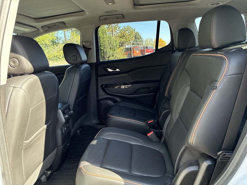 Thumbnail: 2022 GMC Acadia - 10
