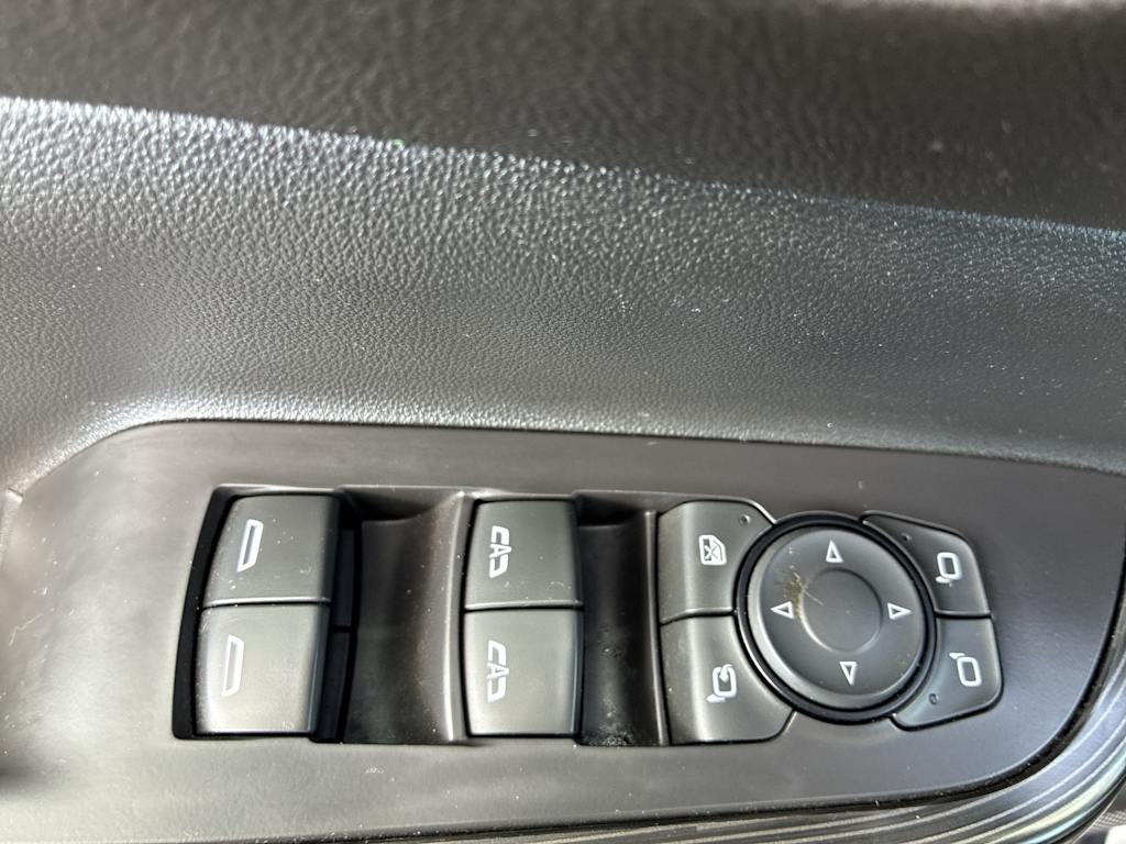 Thumbnail: 2021 GMC Acadia - 19