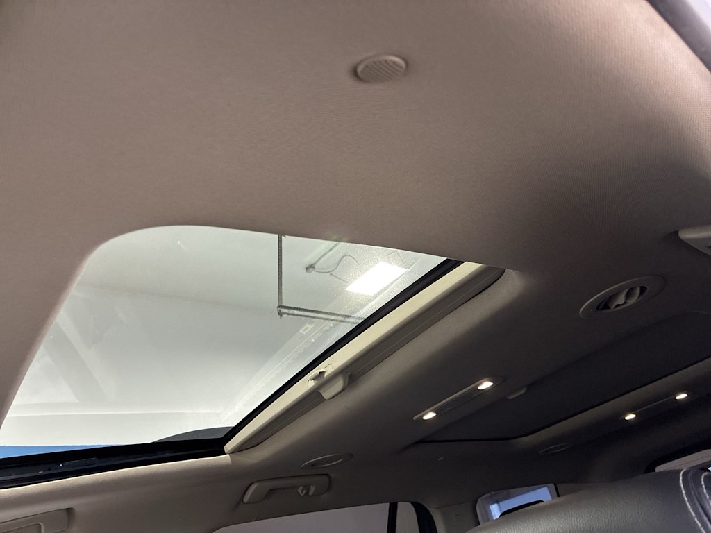 Thumbnail: 2019 GMC Acadia - 21