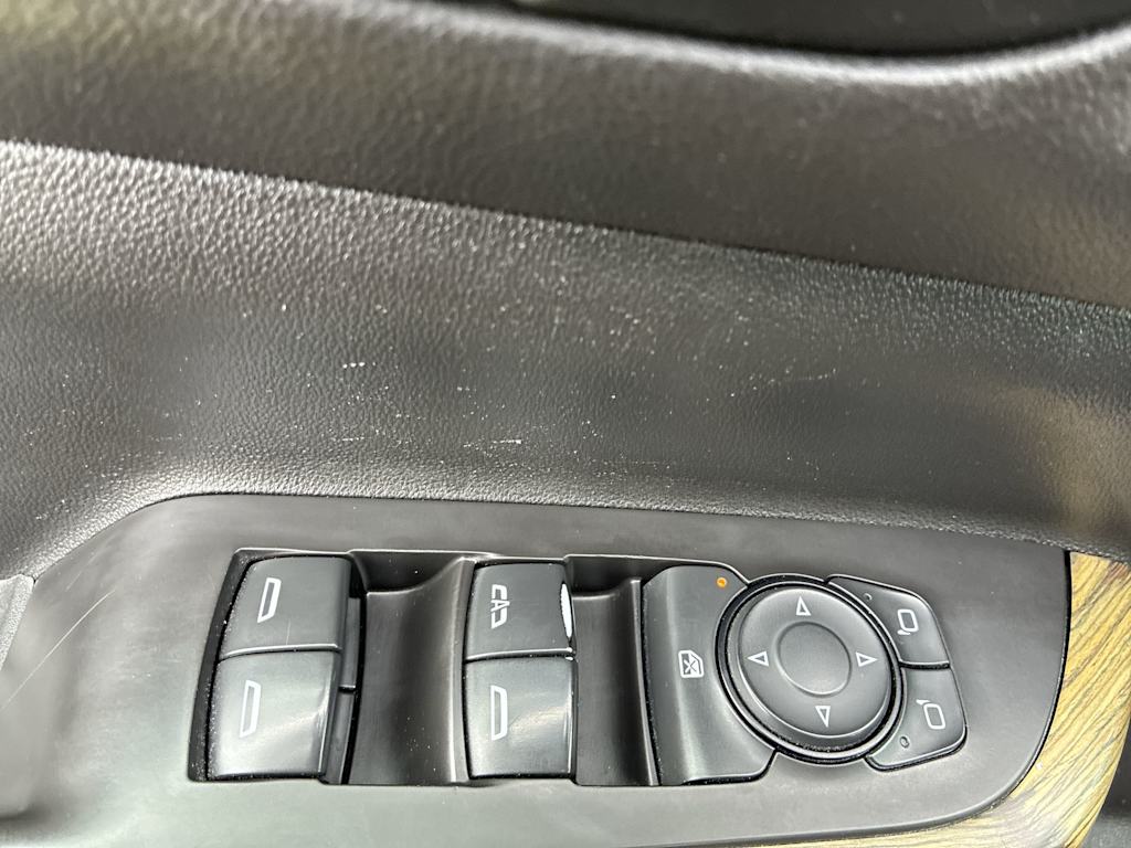 Thumbnail: 2019 GMC Acadia - 20