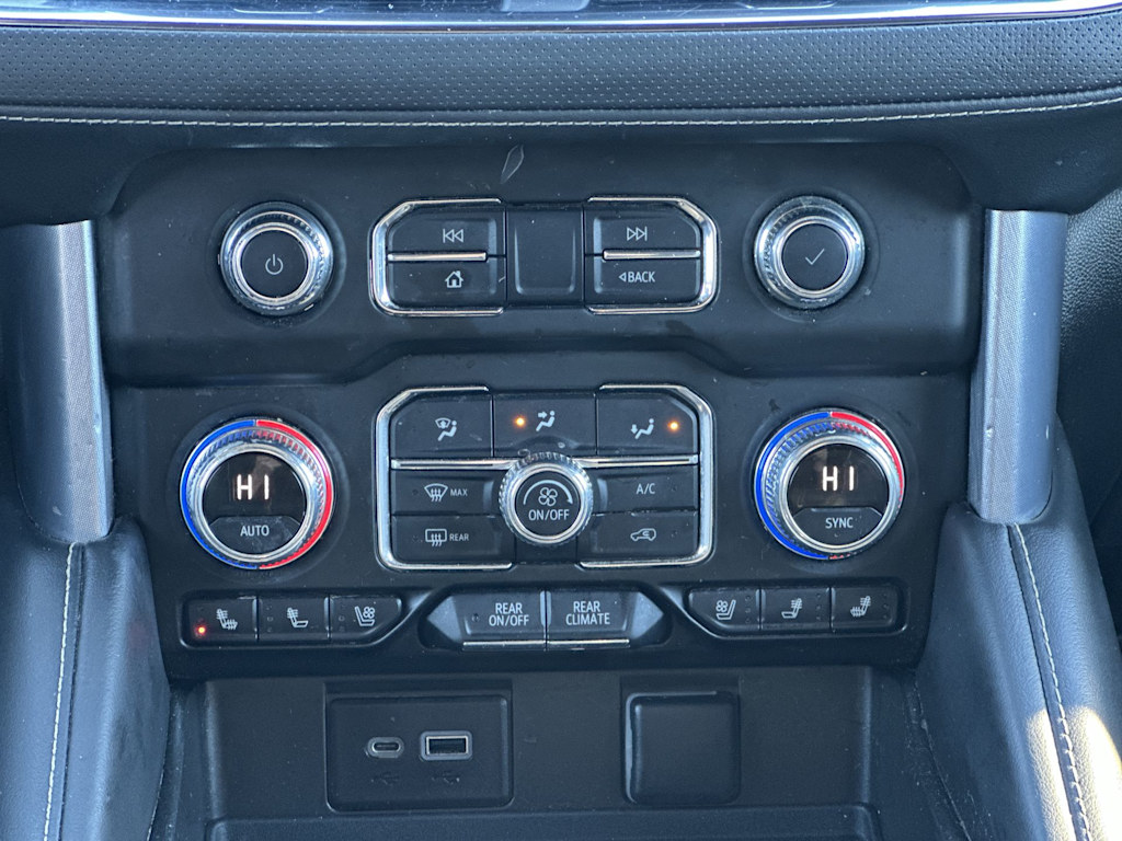 Thumbnail: 2022 GMC Yukon XL - 22