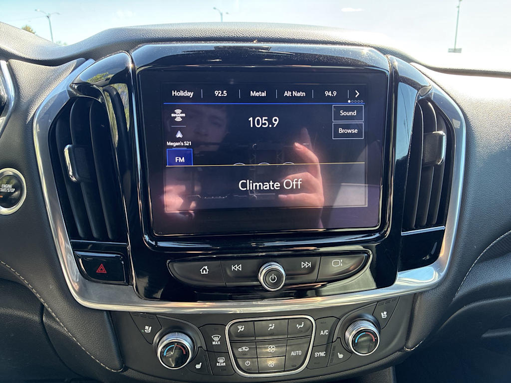 Thumbnail: 2022 Chevrolet Traverse - 11