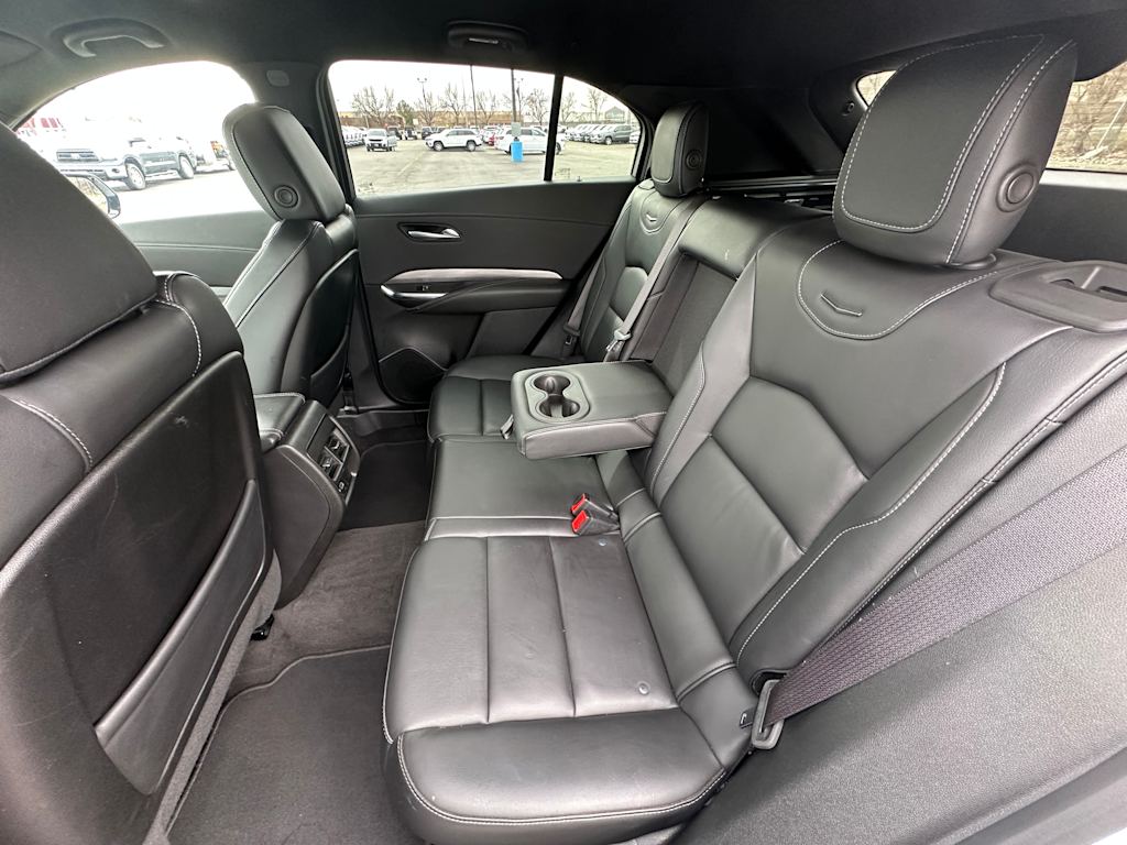 2024 Cadillac XT4 Premium Luxury 16