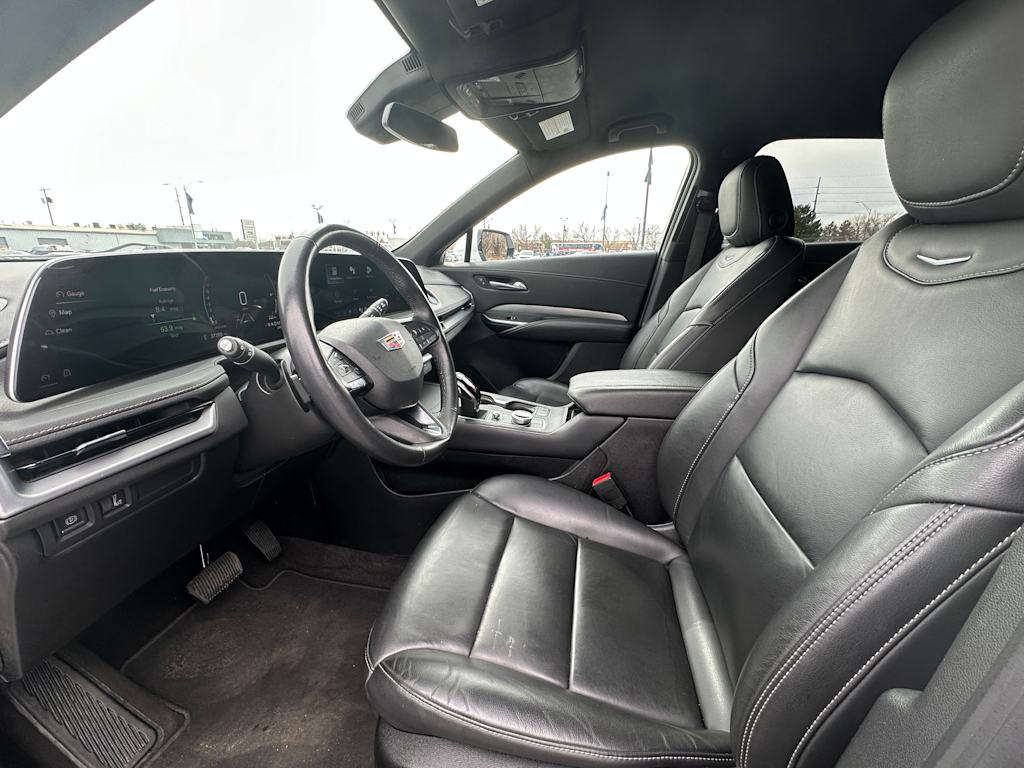 2024 Cadillac XT4 Premium Luxury 6