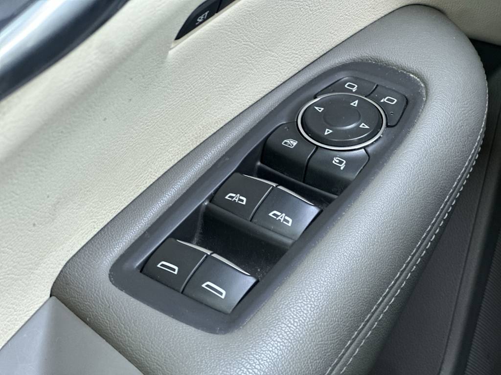 Thumbnail: 2020 Cadillac XT5 - 20