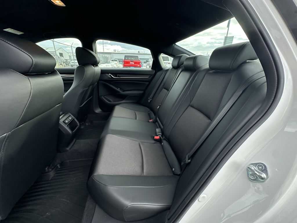 Thumbnail: 2022 Honda Accord - 10