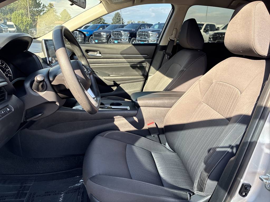 Thumbnail: 2019 Nissan Altima - 9