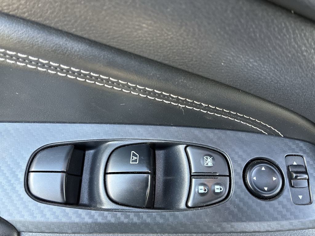 Thumbnail: 2019 Nissan Altima - 21