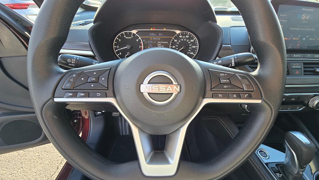 2023 Nissan Altima SV 6