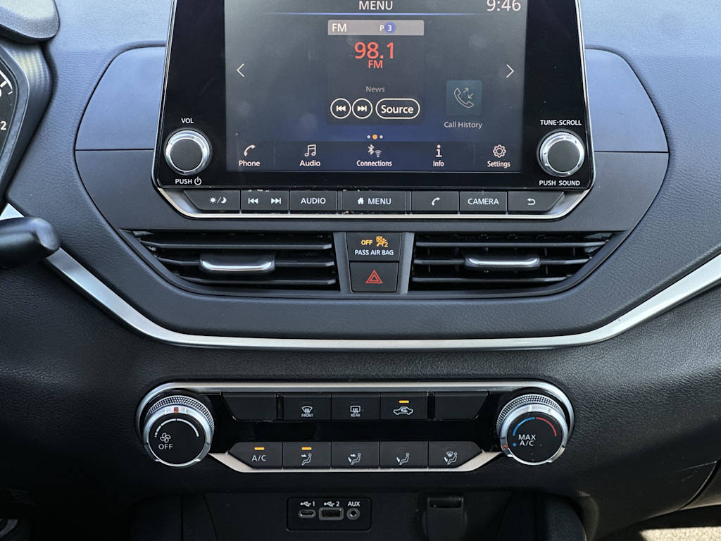 Thumbnail: 2022 Nissan Altima - 22