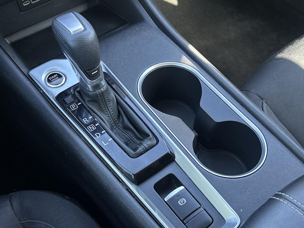 Thumbnail: 2022 Nissan Altima - 13