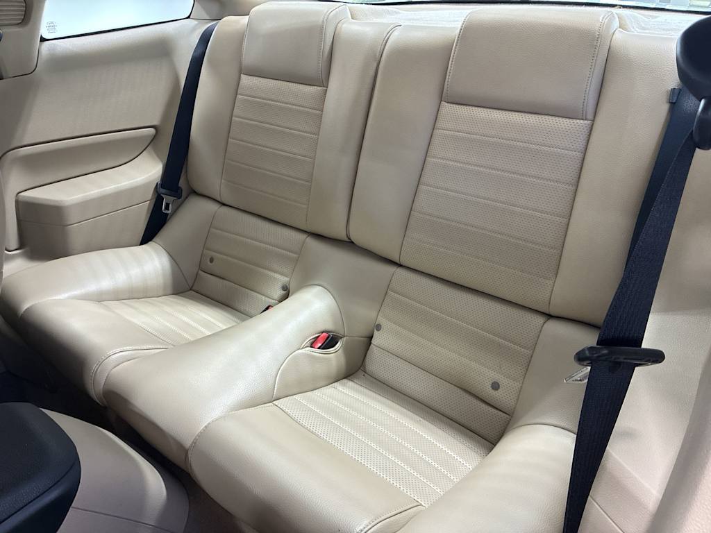 Thumbnail: 2005 Ford Mustang - 11