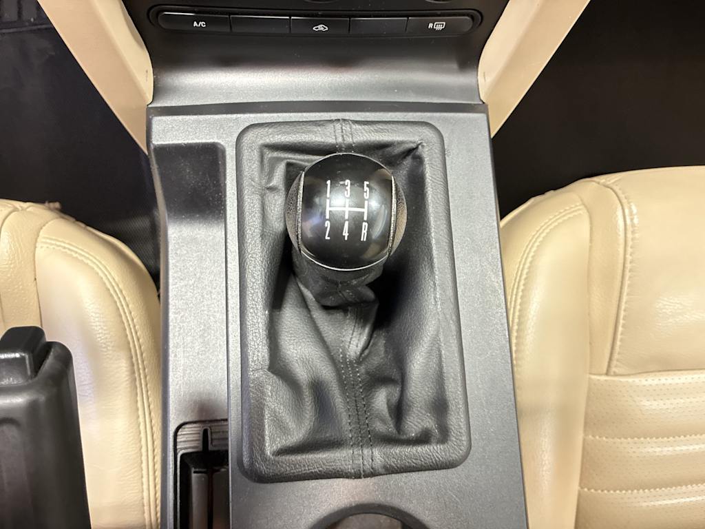 Thumbnail: 2005 Ford Mustang - 13