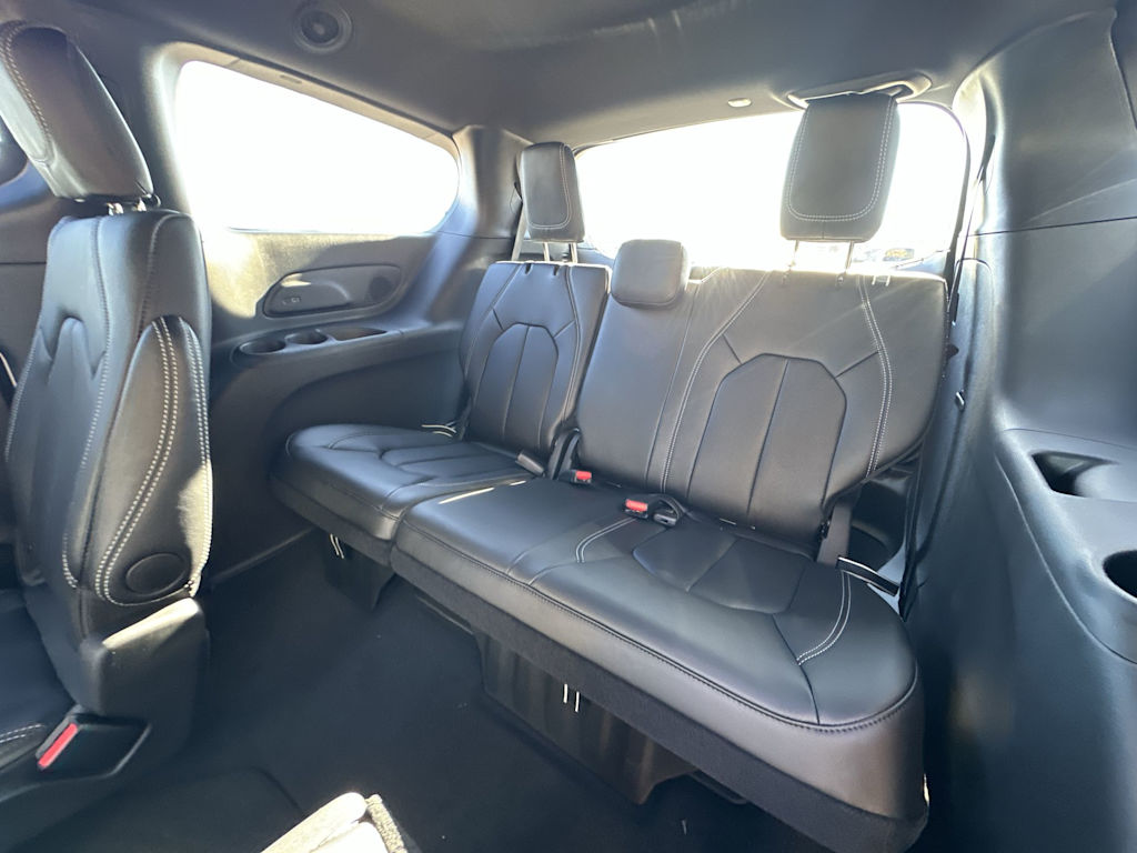 Thumbnail: 2026 Chrysler Pacifica - 26