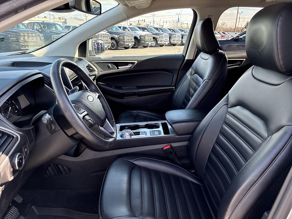 Thumbnail: 2023 Ford Edge - 9