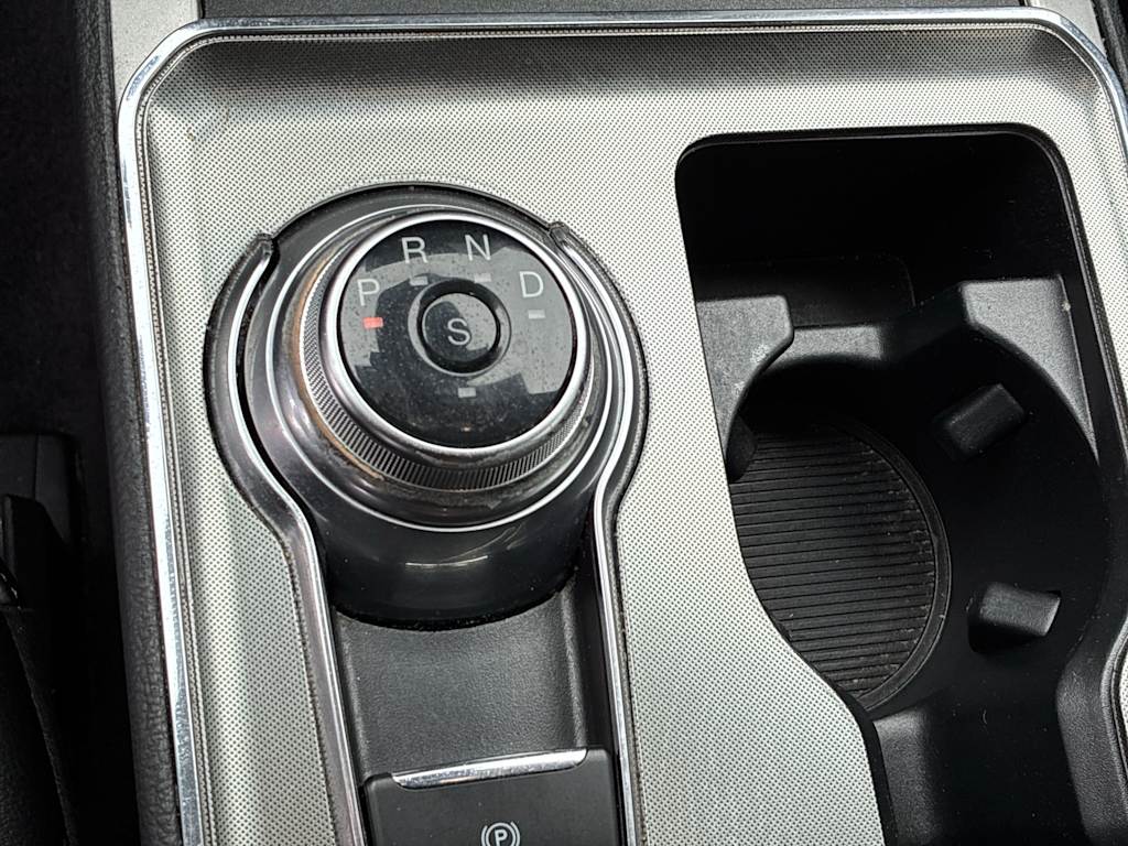 Thumbnail: 2022 Ford Edge - 12