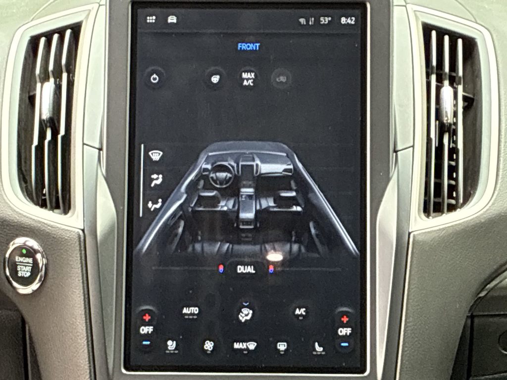 Thumbnail: 2022 Ford Edge - 21