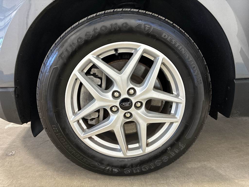 Thumbnail: 2023 Ford Edge - 7