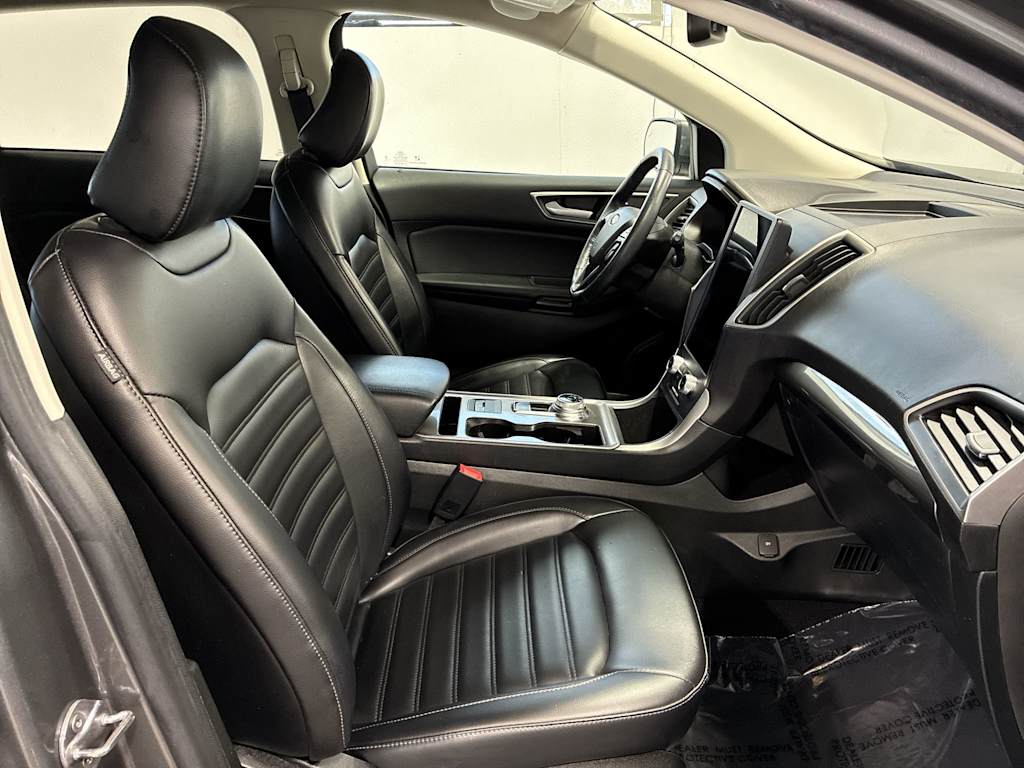 Thumbnail: 2023 Ford Edge - 10