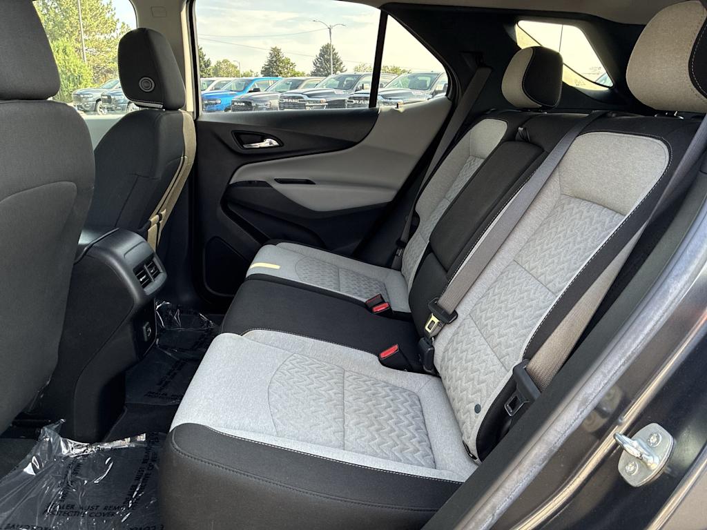 Thumbnail: 2022 Chevrolet Equinox - 11