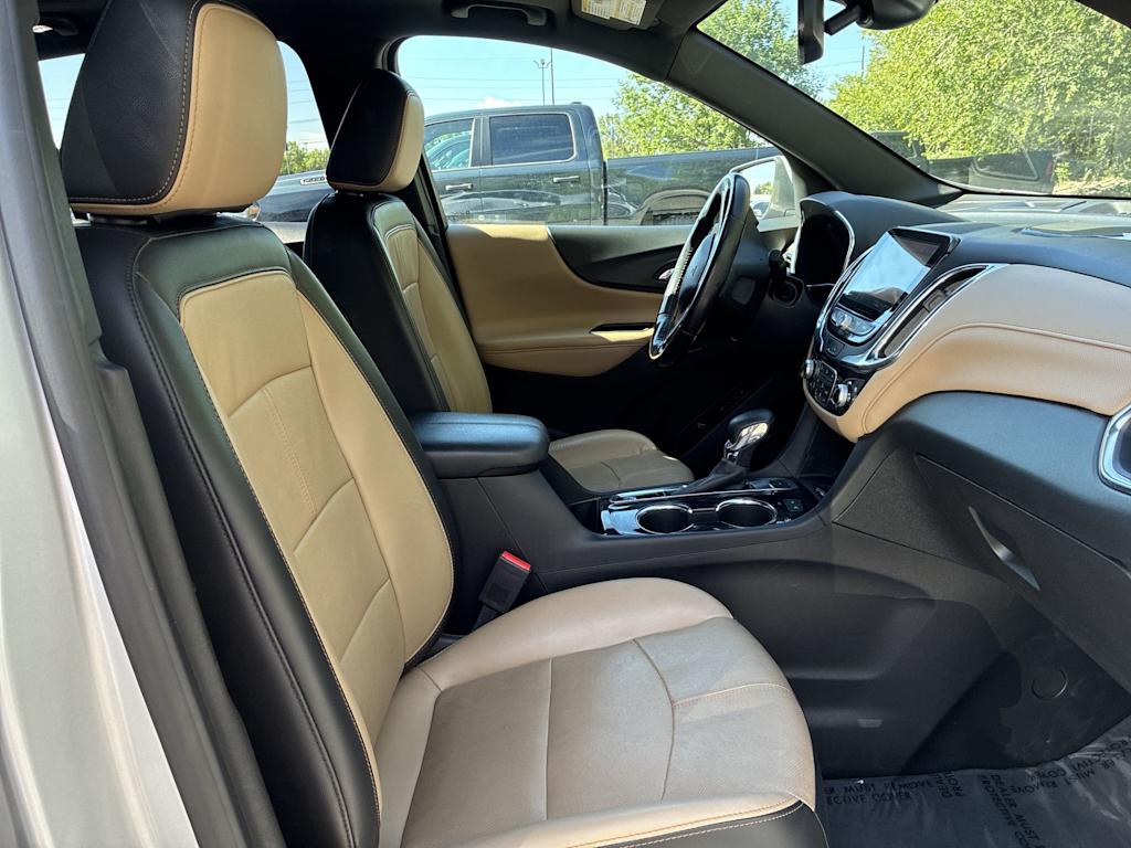 Thumbnail: 2022 Chevrolet Equinox - 10