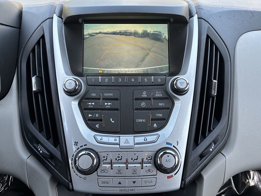 Thumbnail: 2015 Chevrolet Equinox - 24