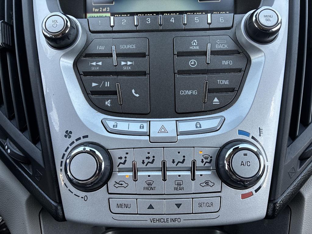 Thumbnail: 2015 Chevrolet Equinox - 22