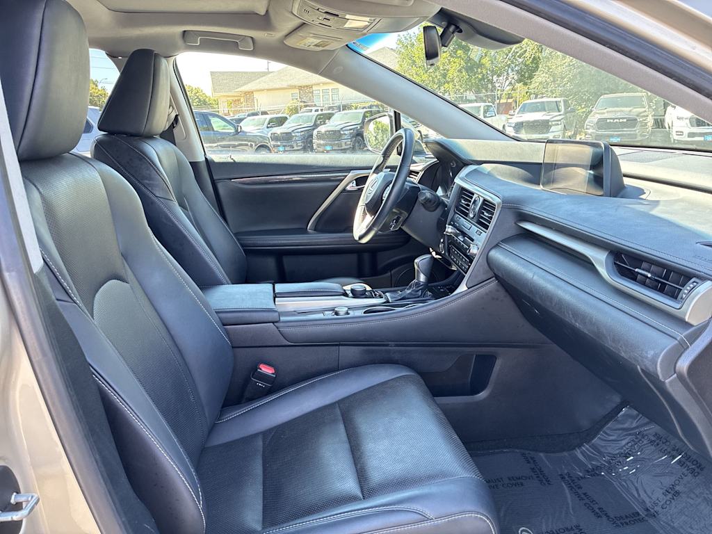 Thumbnail: 2019 Lexus RX - 26