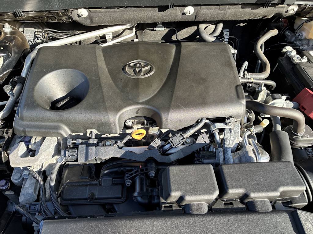Thumbnail: 2019 Toyota RAV4 - 8