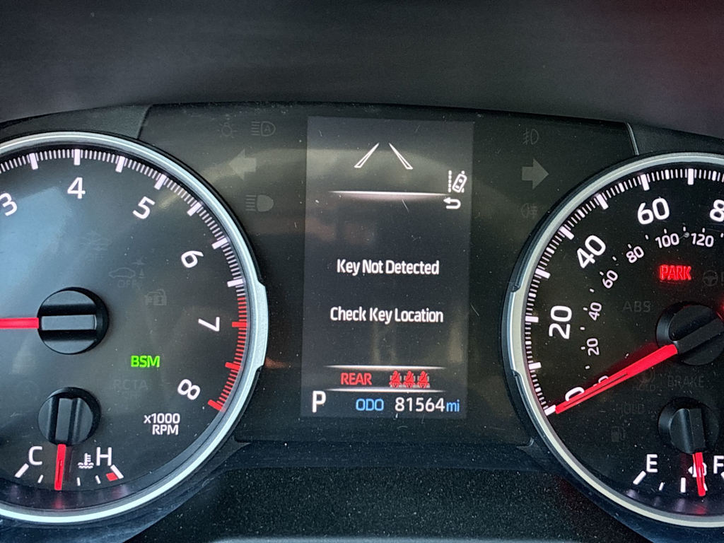 Thumbnail: 2019 Toyota RAV4 - 14