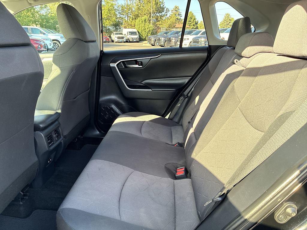 Thumbnail: 2019 Toyota RAV4 - 11