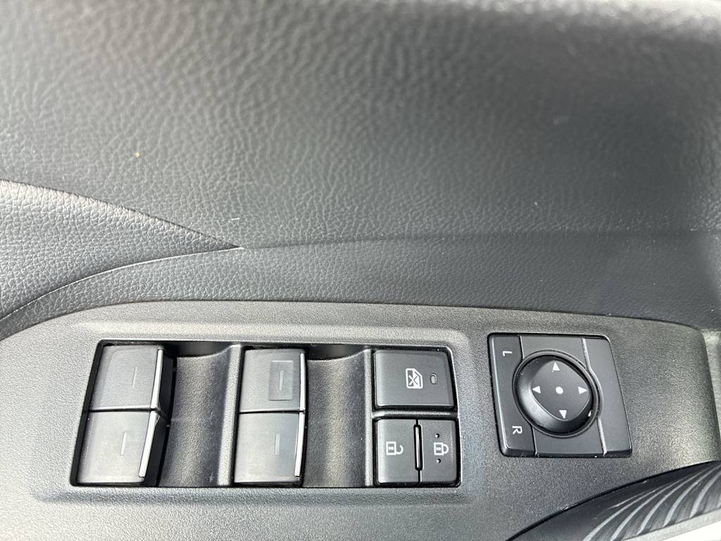 Thumbnail: 2025 Toyota RAV4 - 20