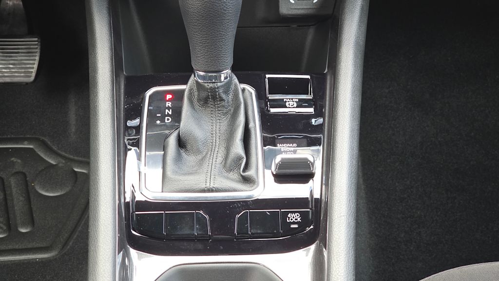 2025 Jeep Compass Sport 10