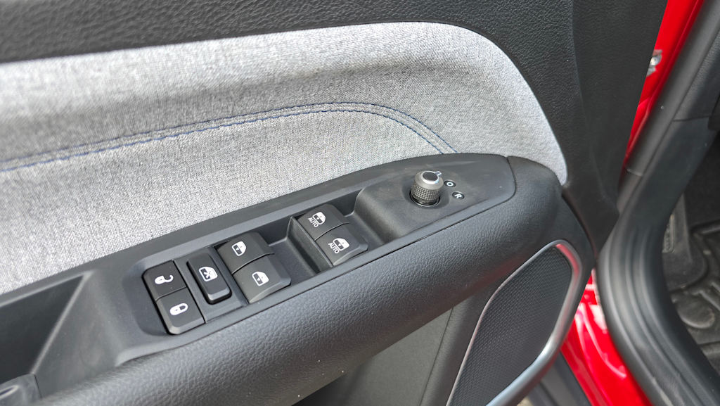 2025 Jeep Compass Sport 24