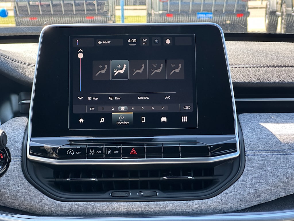 2025 Jeep Compass Sport 9