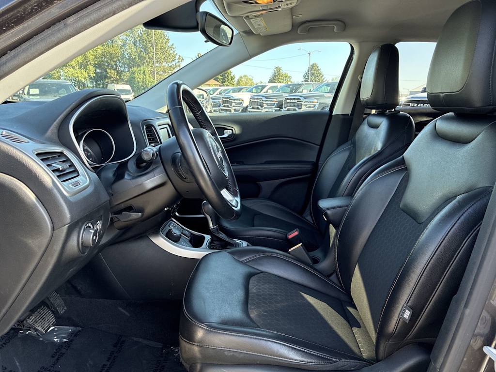 Thumbnail: 2018 Jeep Compass - 9