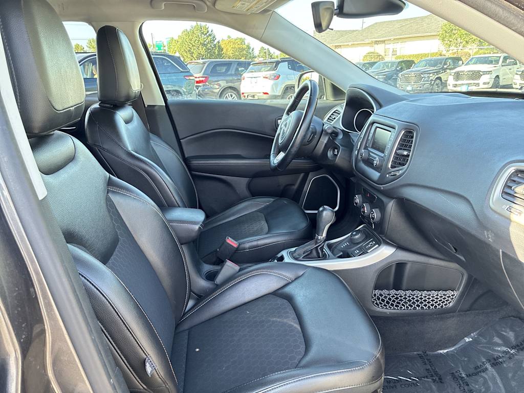 Thumbnail: 2018 Jeep Compass - 10