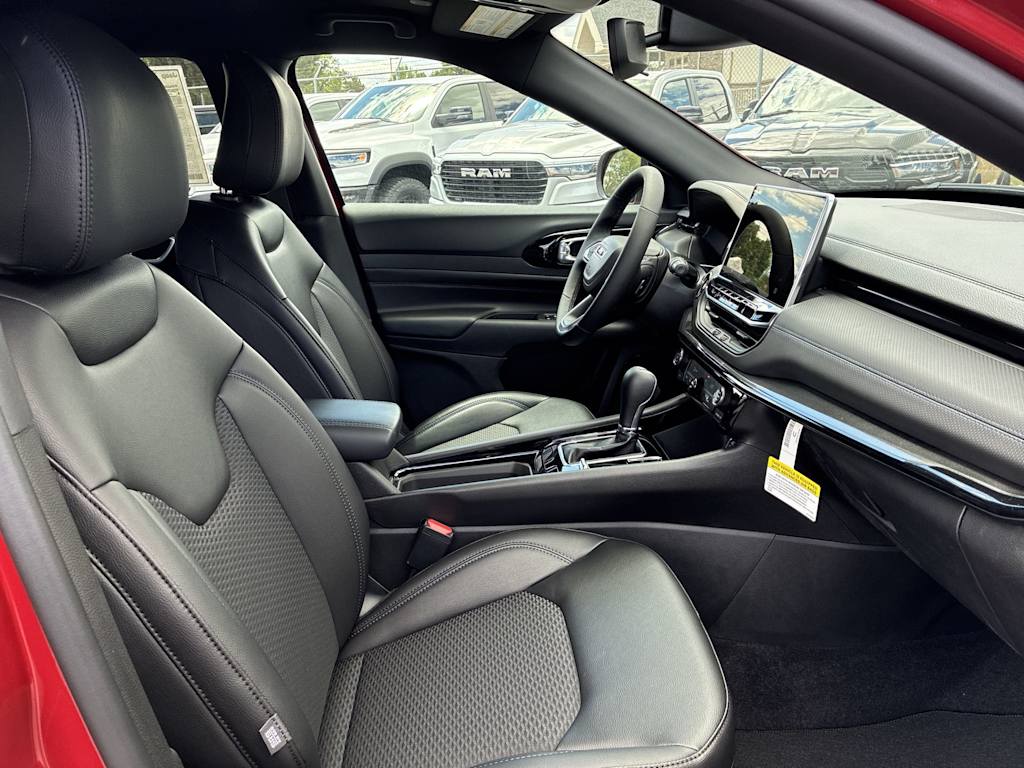Thumbnail: 2026 Jeep Compass - 9